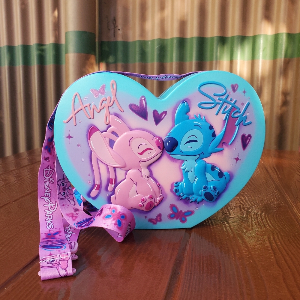 Disney 2026 DL Exclusive Stitch Angel Heart Light Up Valentine Popcorn Bucket